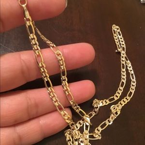14k gold plated figaro necklace (Won’t Tarnish)